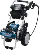 Mesin cuci bertekanan tinggi Bosch GHP 8-15 XD dengan gulungan selang.