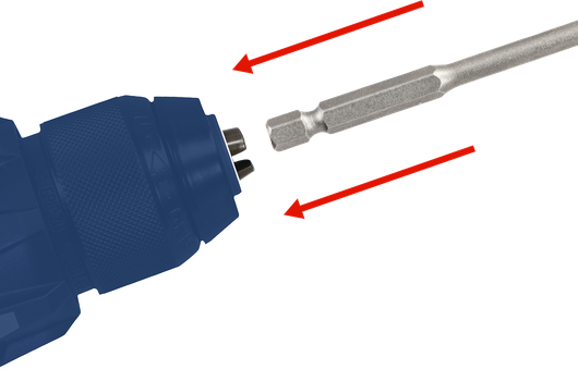 Mata bor dimasukkan ke dalam chuck dengan tanda panah merah yang menunjukkan pergerakan.