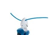 Pemotong samping Bosch memotong kabel DC biru.