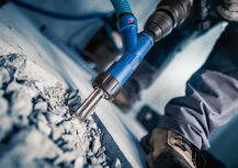 Adaptor Pahat Datar Bosch EXPERT SDS Clean max untuk memecahkan beton.